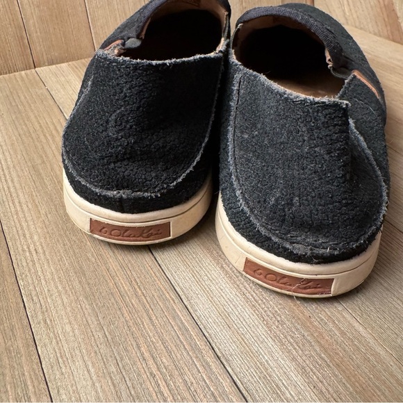 OluKai Womens 6.5 Black Snake Embossed Suede Leather Slip On Loafers Shoes - Picture 4 of 8